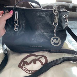 100% Auth Michael Kors Genuine Pebbled Leather